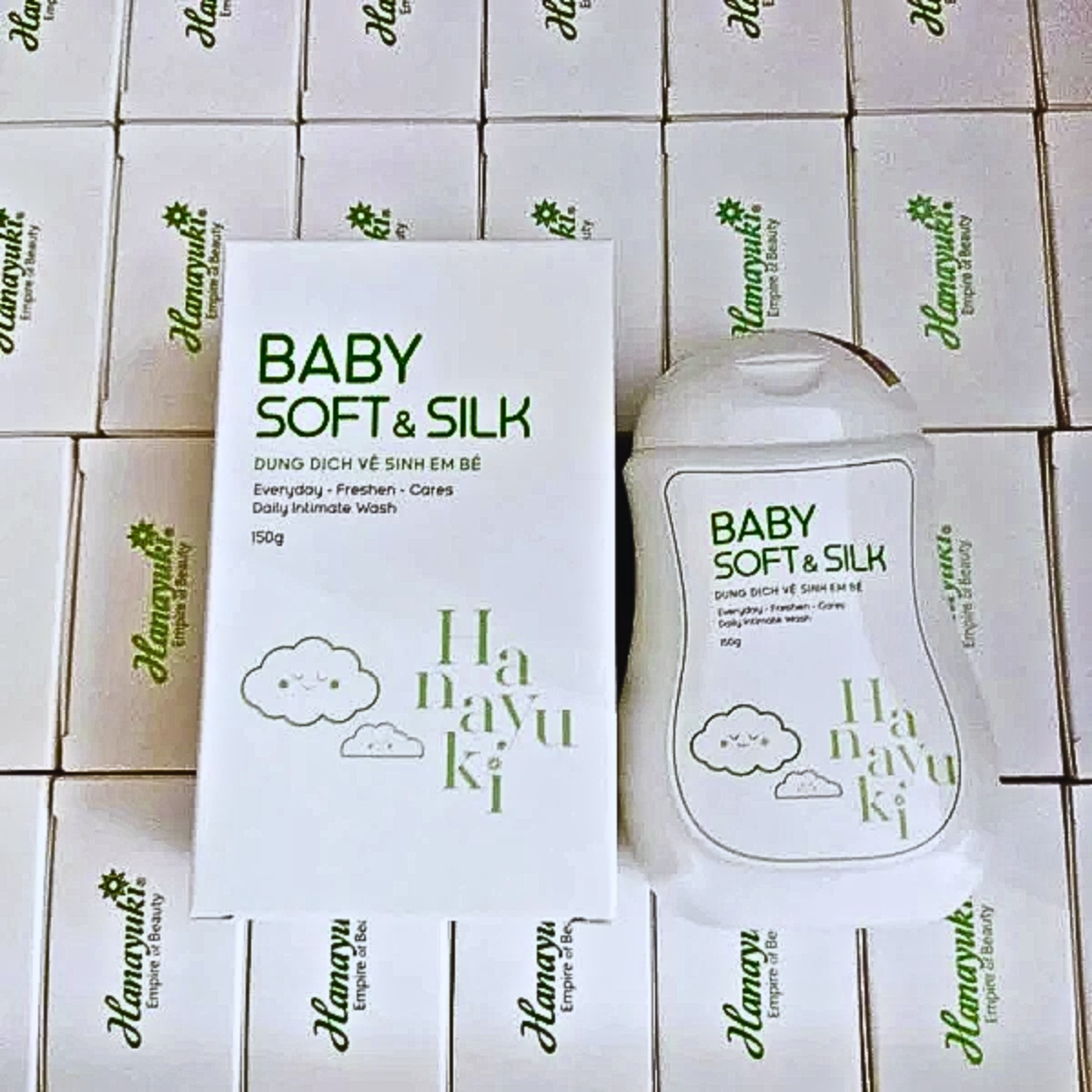 si-dung-dich-ve-sinh-em-be-hanayuki-baby-soft-silk